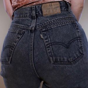 Vintage Levi’s 900 series silver tab!